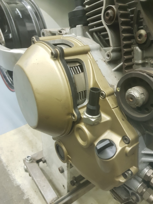 Ducati Kupplungsdeckel Ausschnitt